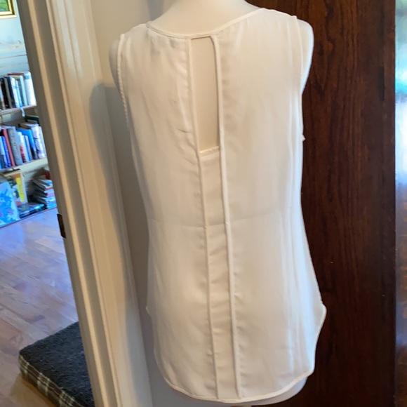 Top - Picture 3 of 4